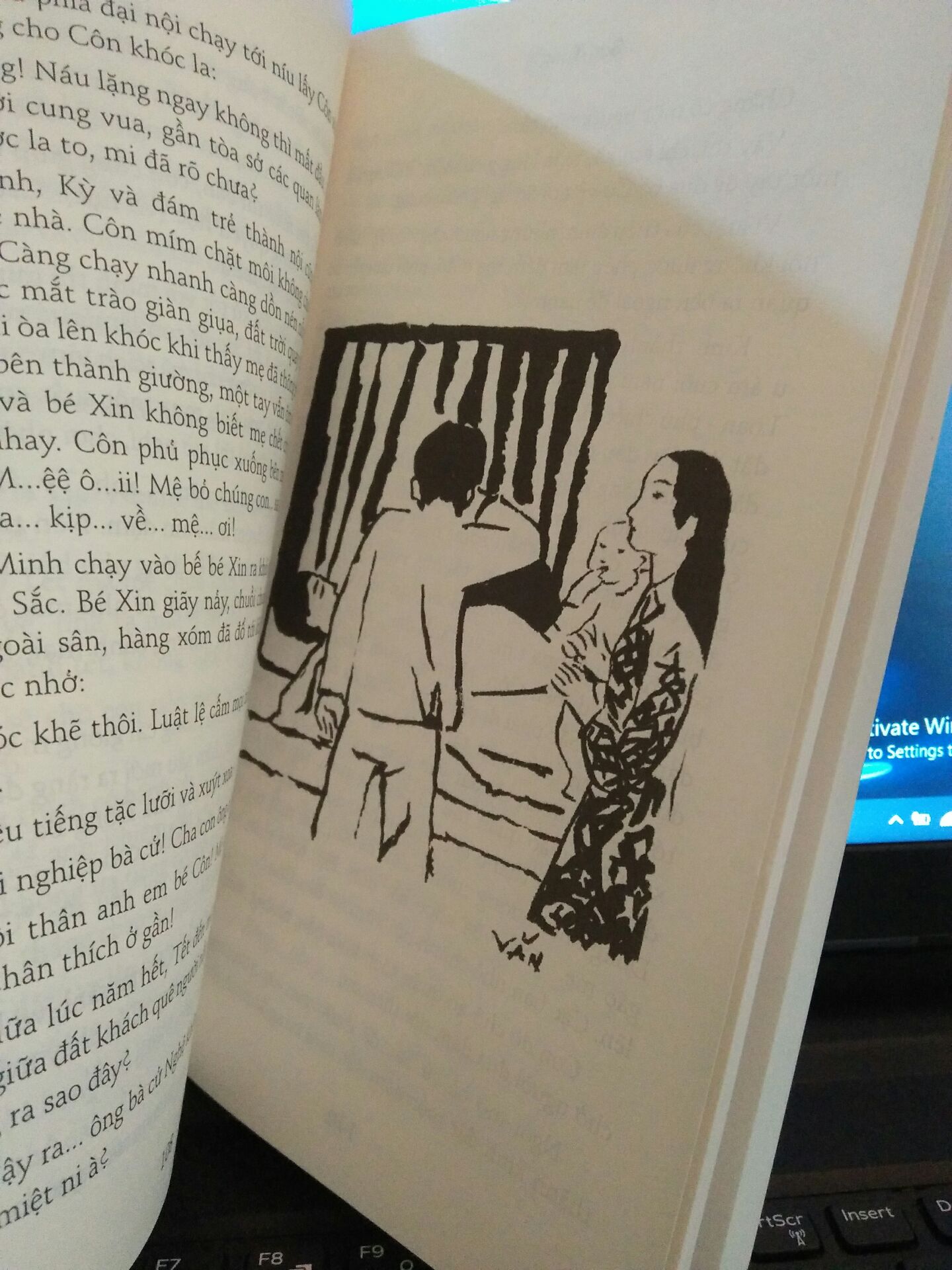 Tác phẩm rất hay. Đọc tiểu thuyết Búp sen xanh, chúng ta như được sống ở những năm cuối Tk19- đầu TK20 ở làng quê xứ Nghệ với hương sen, những câu dân ca, câu ví dặm... Tác phẩm viết về cuộc đời của Bác Hồ, nó sẽ giải thích vì sao lại sinh ra một bậc vĩ nhân như thế. Và tác giả cũng tái hiện lại khá chân thật xã hội của đất nước ta lúc bấy giờ. "Trời ơi có thấu chăng trời! Nước Nam cơ khổ nhiều đời đắng cay".