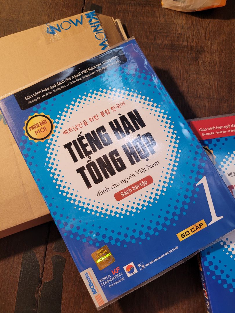 Sách đẹp, giao đúng hạn. Sách đẹp, giao đúng hạn.