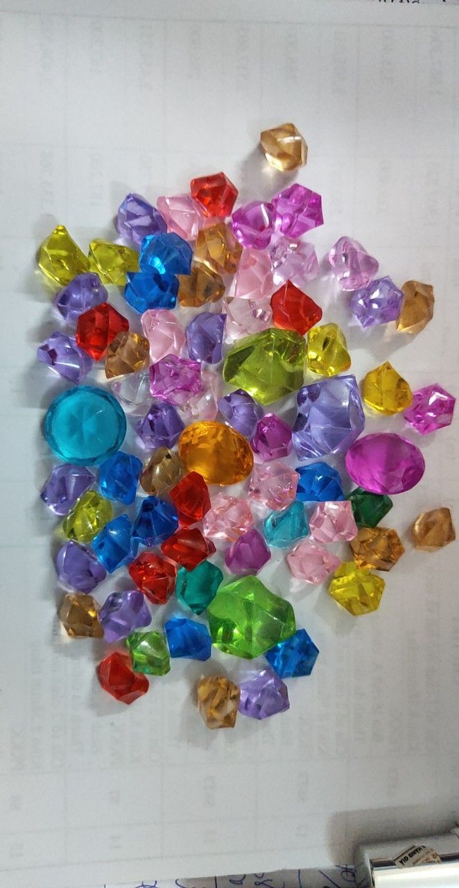 bookmark đẹp nhưng chất giấy hỏi mỏng so với tưởng tượng của mình nhiều nhưng với giá cả này thì khá là OK rồi. sẽ tiếp tục ủng hộ shop.