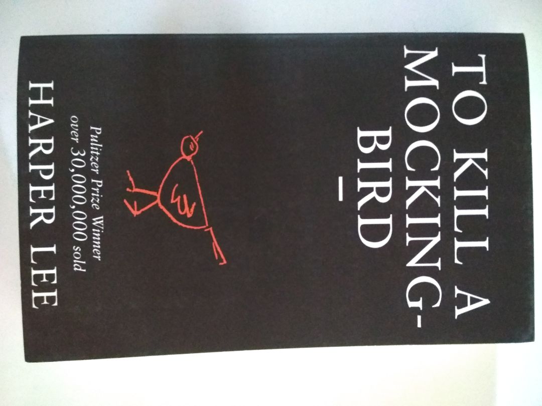 Sách bỏ túi nên vừa tay.
Giấy độ dày vừa phải.
Nội dung: vì đã đọc bản tiếng Việt nên sau khi đọc bản tiếng Anh dễ cảm giác nội dung hơn...