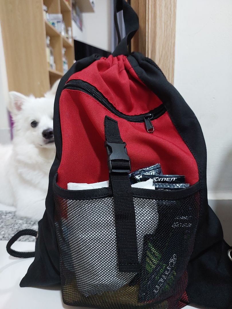 Túi đẹp và tiện dụng. Dây kéo mượt, quai đeo êm. Nên mua, giá quá hợp lý. Giao hàng nhanh Túi đẹp và tiện dụng. Dây kéo mượt, quai đeo êm. Nên mua, giá quá hợp lý. Giao hàng nhanh