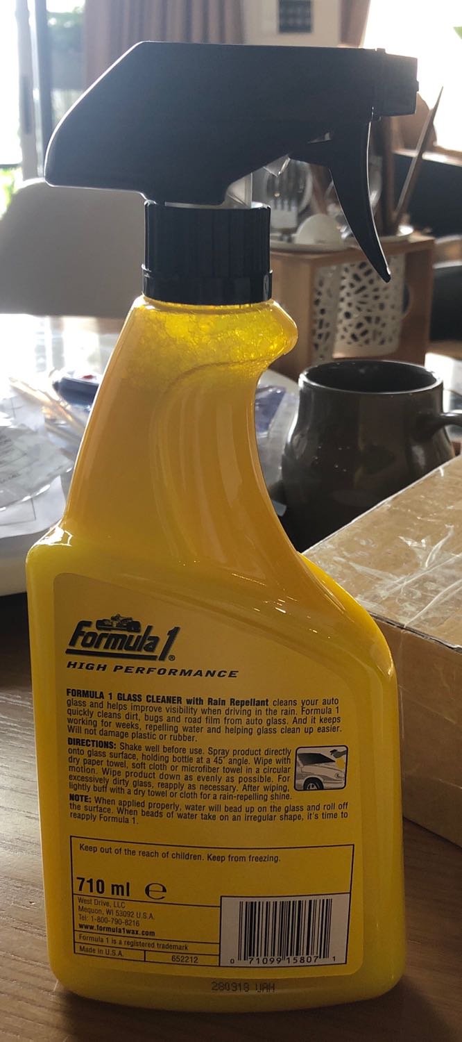 Bao bì gói chuẩn mực, hàng Mỹ giống quảng cáo, rất ổn với giá và nhu cầu làm sạch kính cho xe hơi.