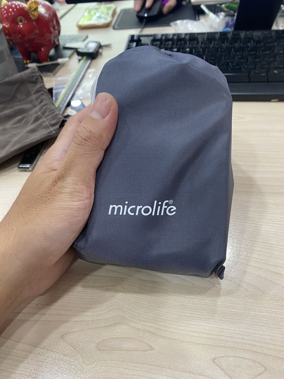 Giao hàng nhanh! Đóng gói tốt , sản phẩm đúng mô tả và dễ sử dụng