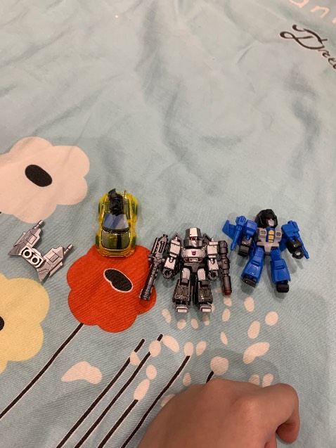 Chất lượng xin tốt, trúng xít rịt :) 1/144