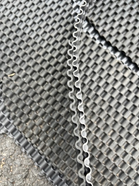 Giao hàng nhanh. Đóng gói cẩn thận. Tuy nhiên hàng mỏng, chất lượng ko đc tốt lắm. Mỏng bằng 2/3 cái cũ trước đây mình đang dùng.