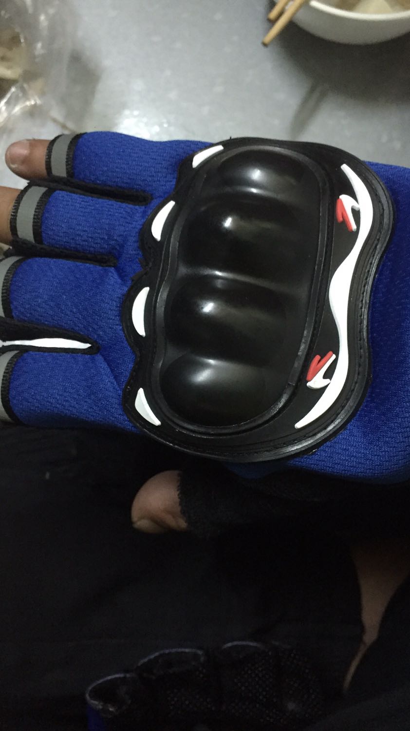 Hàng chất lượng mang vào tay thoải mái ae shiper nên mua để đeo dạo này nắng nóng cần có chống tia cực tím Hàng chất lượng mang vào tay thoải mái ae shiper nên mua để đeo dạo này nắng nóng cần có chống tia cực tím