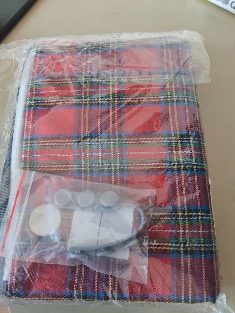 Chống thấm nước rất hợp lí. Màu sắc đẹp