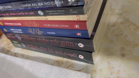 Shop đóng gói cẩn thận và giao nhanh. Sách chính hãng, giá tốt. Sẽ tiếp tục ủng hộ shop ah.
