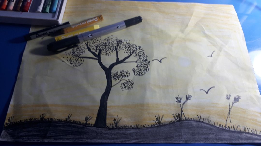 màu ko mịn cho lắm, nhỏ hơn mik nghĩ .Nhưng vận chuyển nhanh