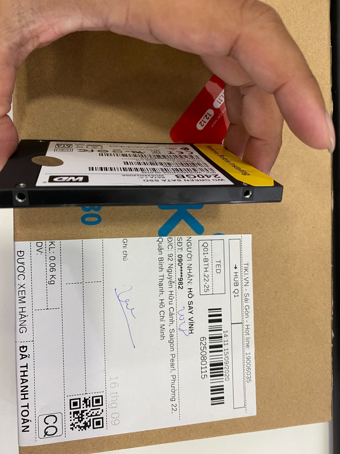 Mô tả sản phẩm ghi bảo hành 36 tháng. có tem bảo hành, nhưng khi giao hàng lại không có tem bảo hành, gọi lên ngay cho tổng đài thì giải thích lòng vòng cả tuần chưa giải quyết được.
Vẫn đang chờ giải quyết. Mô tả sản phẩm ghi bảo hành 36 tháng. có tem bảo hành, nhưng khi giao hàng lại không có tem bảo hành, gọi lên ngay cho tổng đài thì giải thích lòng vòng cả tuần chưa giải quyết được.
Vẫn đang chờ giải quyết.