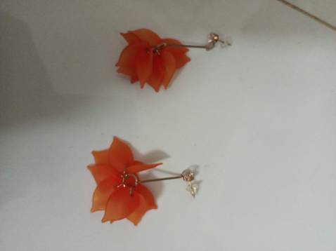 Đóng gói sản phẩm cẩn thận, hàng giống mô tả, dễ thương, giá cả phải chăng