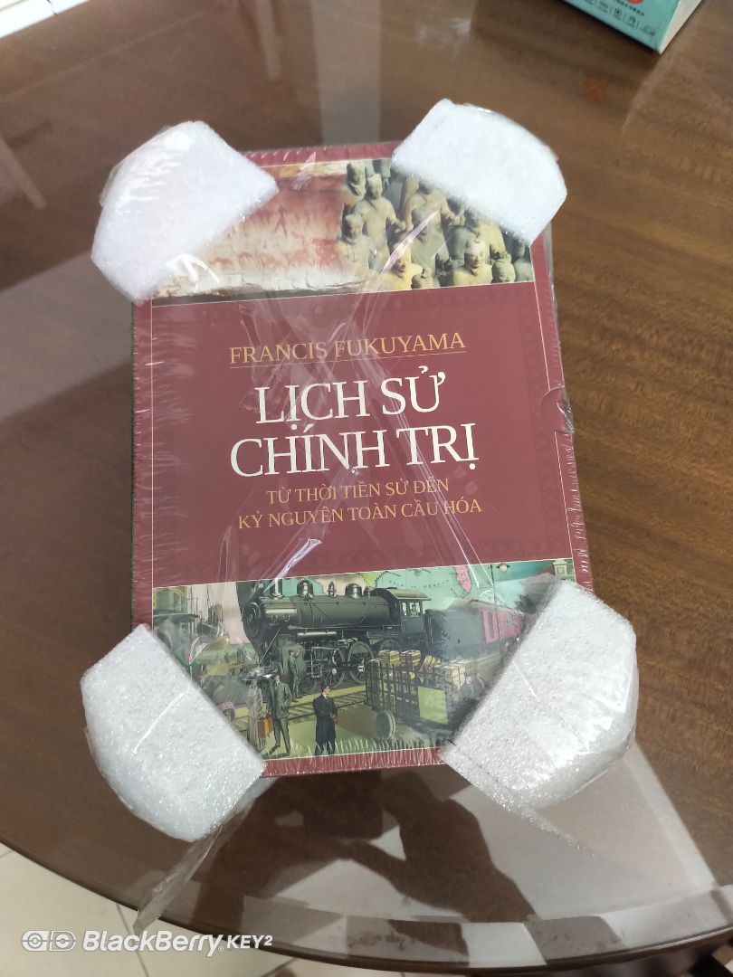 Chất lượng đóng gói tuyệt vời, mong Tiki vẫn giữ như thế và ngày càng nâng cao. Có mút xốp để tránh như góc sách đối với những loại sách dùng để đọc và sưu tầm trưng bày như thế này. Cực kỳ hài lòng khi nhận sản phẩm.