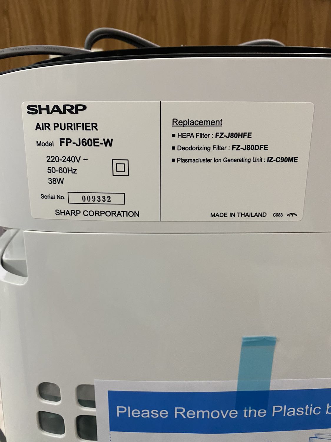 Máy chạy tốt, êm. Cảm biến bụi và mùi nhạy. Bộ lọc dễ tháo lắp để vệ sinh. Tuy nhiên máy đã hết bảo hành từ 11/2021 nên phải liên hệ Tiki để hỗ trợ gia hạn bảo hành 12 tháng. Tiki nói sẽ gửi hoá đơn điện tử qua *** và thời gian bảo hành tính theo ngày nhận hàng mà đến h vẫn chưa nhận đc. Máy chạy tốt, êm. Cảm biến bụi và mùi nhạy. Bộ lọc dễ tháo lắp để vệ sinh. Tuy nhiên máy đã hết bảo hành từ 11/2021 nên phải liên hệ Tiki để hỗ trợ gia hạn bảo hành 12 tháng. Tiki nói sẽ gửi hoá đơn điện tử qua *** và thời gian bảo hành tính theo ngày nhận hàng mà đến h vẫn chưa nhận đc.