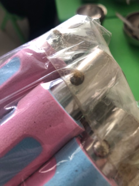 Vòng chắc chắn. Nhưng hơi bị rỉ 1 chút ở các chốt