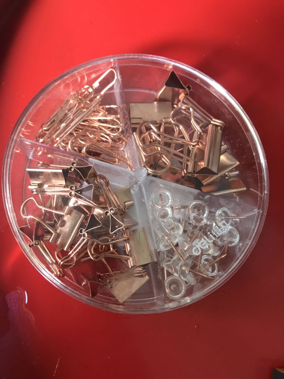 Sản phẩm khá đẹp, gia công sắc sảo, không bị bén cạnh, không bị bavia, màu sang trọng. Rất đáng để mua.