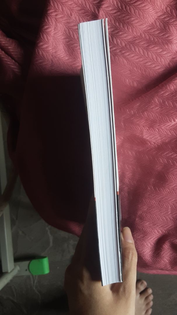 Sách khá dày, nhưng phần bìa ngoài dính bụi, bẩn chút xíu. Giao nhanh, 4* Sách khá dày, nhưng phần bìa ngoài dính bụi, bẩn chút xíu. Giao nhanh, 4*