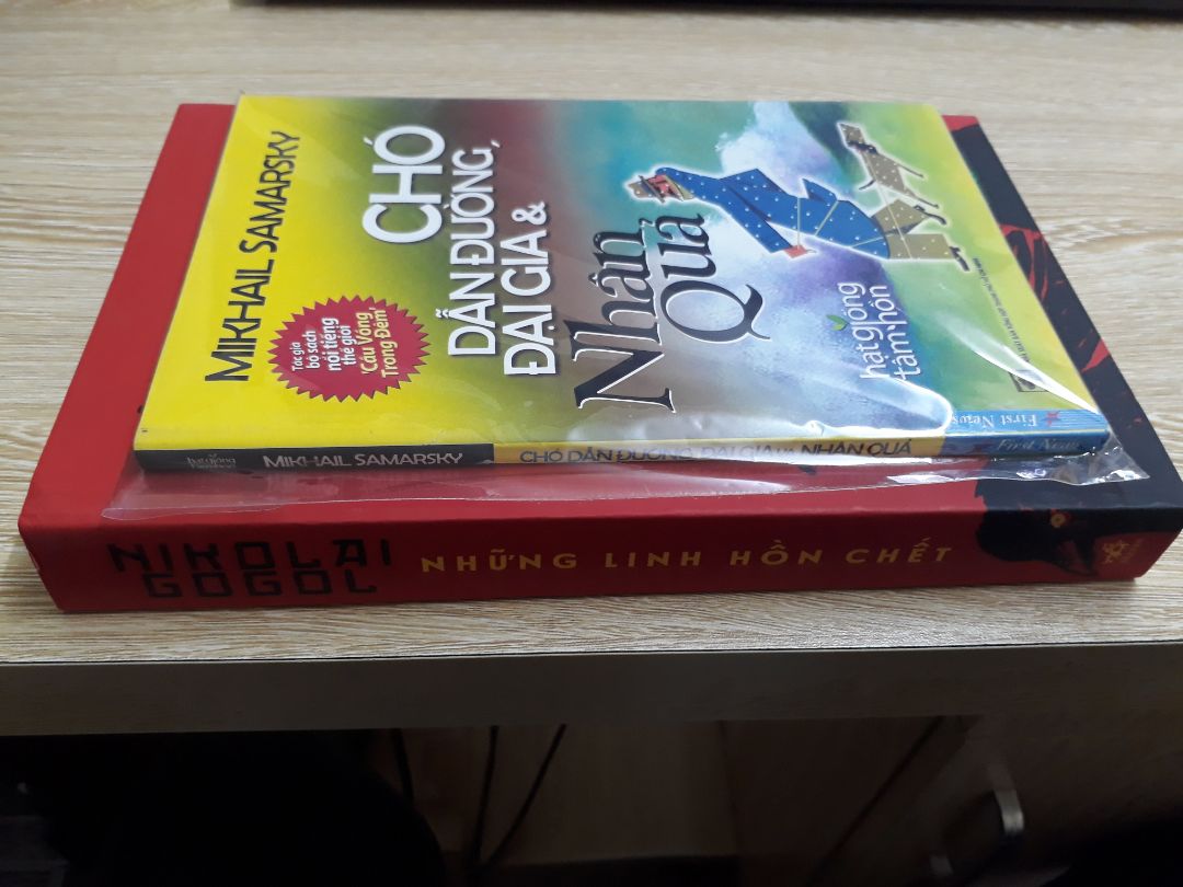 Sách được bọc cẩn thận. Tiki giao hàng nhanh.