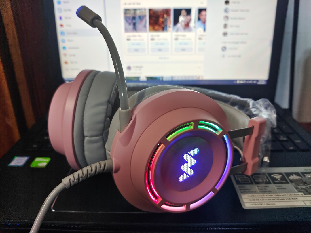 Hàng khá ổn, Loa nghe hay, Mic đàm thoại tốt.. Tuy nhiên sản phẩm không có hộp, chỉ bọc bằng túi nilon và đóng gói cũng không chắc chắn lắm.