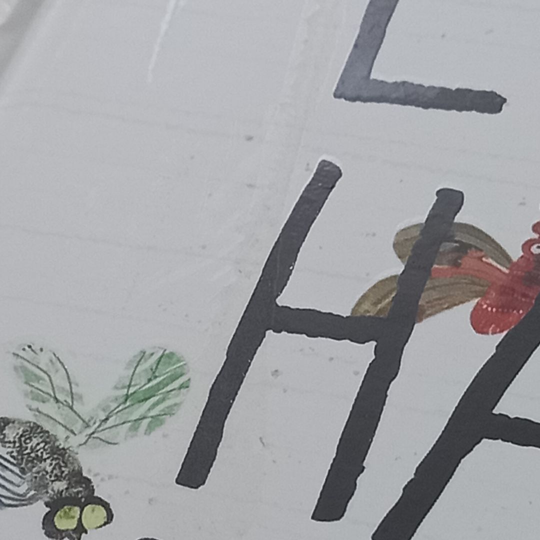 giao hàng khá thất vọng nhá, bìa sách có dính cái gì bẩn bẩn. Còn sách thì phần giữa hơi khó mở, chữ in cũng khó đọc nữa :(