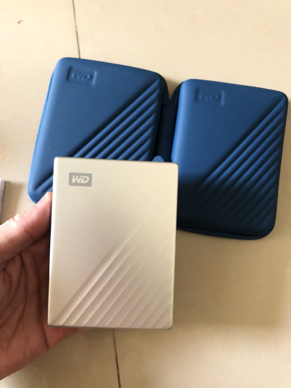 giao hàng nhanh, sản phẩm đúng mô tả nhưng dung lượng chỉ đạt 931GB????