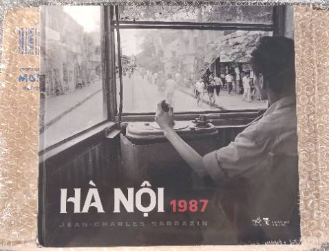 Sách đẹp, bọc gói cẩn thận và giao hàng nhanh chóng. Xin cảm ơn nhà sách Tiki.