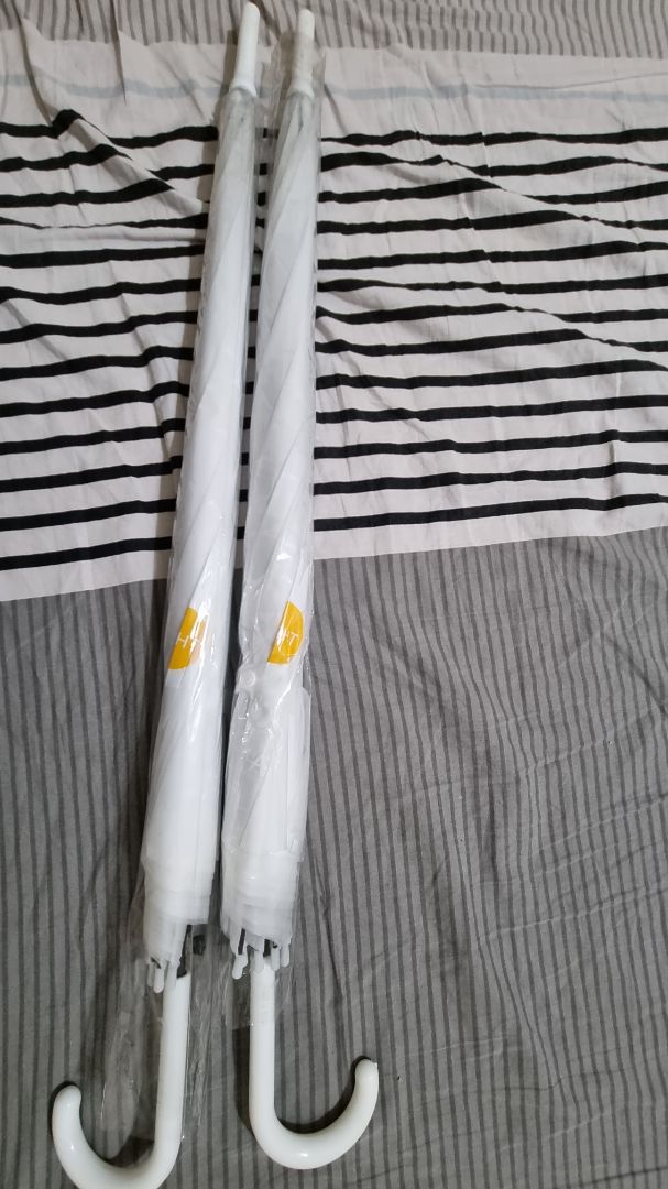 shop giao hàng nhanh, đóng gói cẩn thận, ô dùng chắc chắn