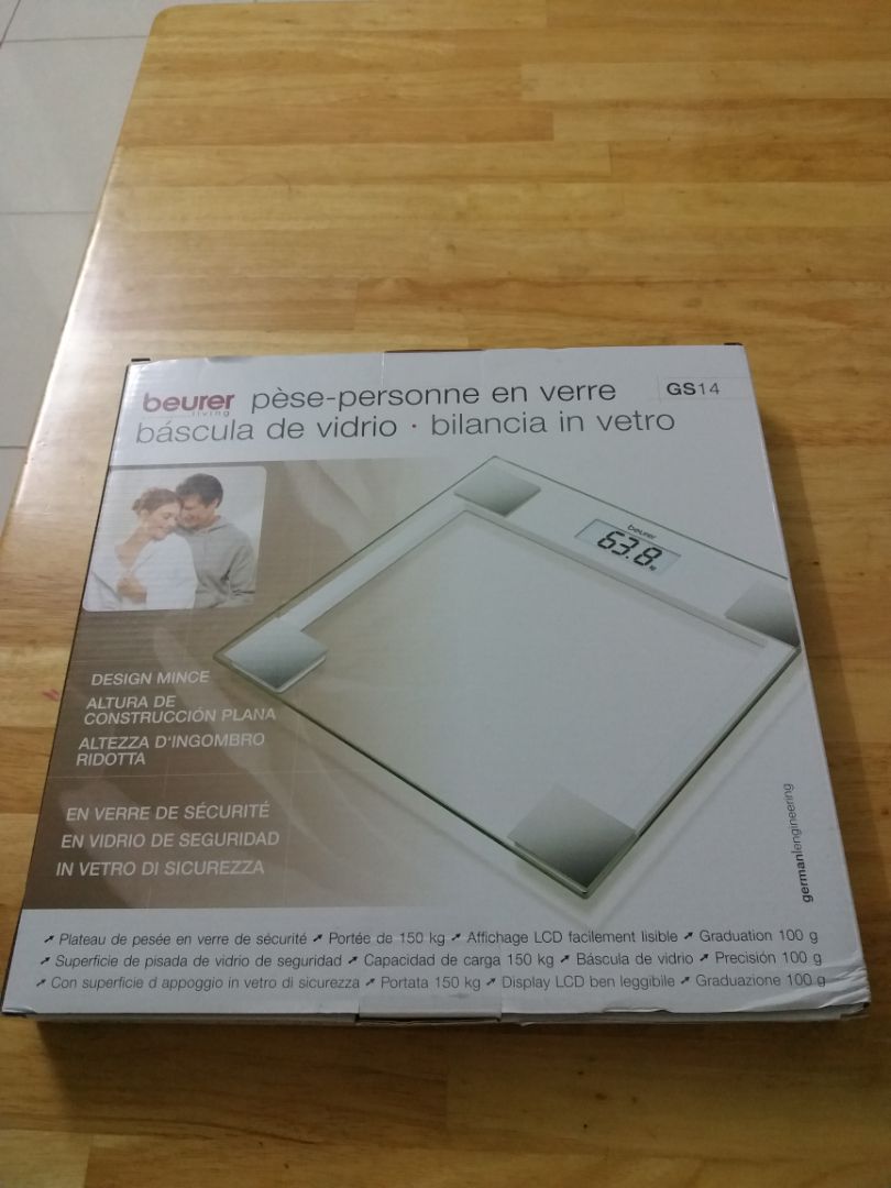 Hàng chuẩn chính hãng, giống mô tả. Tiki đóng gói cẩn thận, giao hàng khá nhanh. Nói chung cân thương hiệu Beurer dùng rất yên tâm, sai số nhỏ, cân nhiều lần vẫn cho kết quả chính xác.
Ví dụ: cân trước khi ăn 54.2kg, sau ăn là 54.6 kg
Từ hôm cân Beurer, con gái mình ngày nào cũng cân.
Kể ra cũng tiện đáo để.
Rất yên tâm về chất lượng khi mua hàng của Tiki Trading.
Thanks Tiki.
