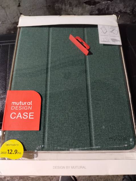 Giao hàng trễ một ngày nhưng cái đó không phải lỗi cửa hàng. Nhưng đặt màu xanh dương lại giao màu xanh lá, cũng không thấy hỏi.
Tên hàng thì nói là iPad Pro 12.9 (2018) nhưng giao 2020. Nói là 12.9 nhưng nhỏ hơn iPad Pro 12.9 (2018)
Tận cùng của thất vọng