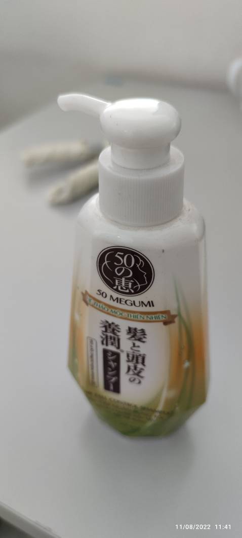 Nói mua 2 tặng 1 lọ dưỡng tóc mà giao hàng k thấy có. Mà sp bụi bẩn quá, cảm giác không xứng với thương hiệu,