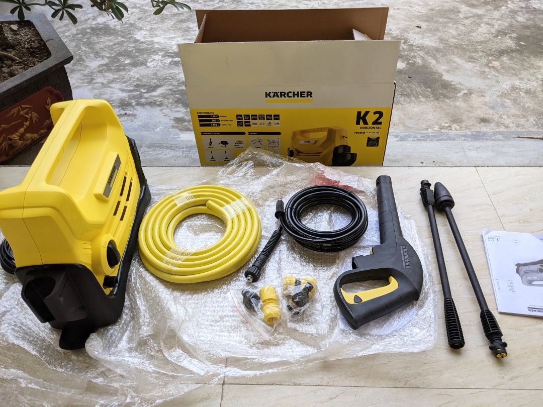 Máy đủ sẵn phụ kiện, về sẵn lắp ráp và dùng cũng rất sướng.
Hơi ồn chút, giảm đc tầm 50% tiếng ồn thì tuyệt vời. Ngoài ra thì máy ko hút được nước mà phải cấp trực tiếp từ vòi nước nhé.
Vẫn cho 5 sao vì mấy nhược điểm trên ko phải vấn đề với mình lắm :)) Máy đủ sẵn phụ kiện, về sẵn lắp ráp và dùng cũng rất sướng.
Hơi ồn chút, giảm đc tầm 50% tiếng ồn thì tuyệt vời. Ngoài ra thì máy ko hút được nước mà phải cấp trực tiếp từ vòi nước nhé.
Vẫn cho 5 sao vì mấy nhược điểm trên ko phải vấn đề với mình lắm :))