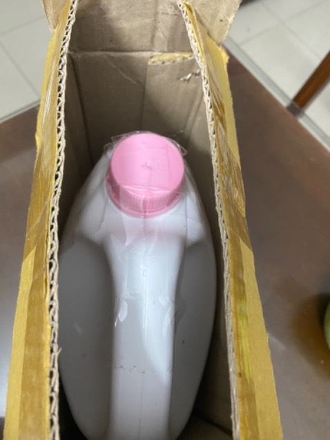 Dear Tiki team,                                                              Nhờ Tiki liên hệ Nhà Bán Rabbit Shop giúp mình nhé. Đơn hàng của mình mua 2 sản phẩm nhưng khi nhận hàng mình chỉ nhận được 1 sản phẩm. Mình gửi hình đính kèm kiện hàng khi mở ra.                                                                      Trân trọng!