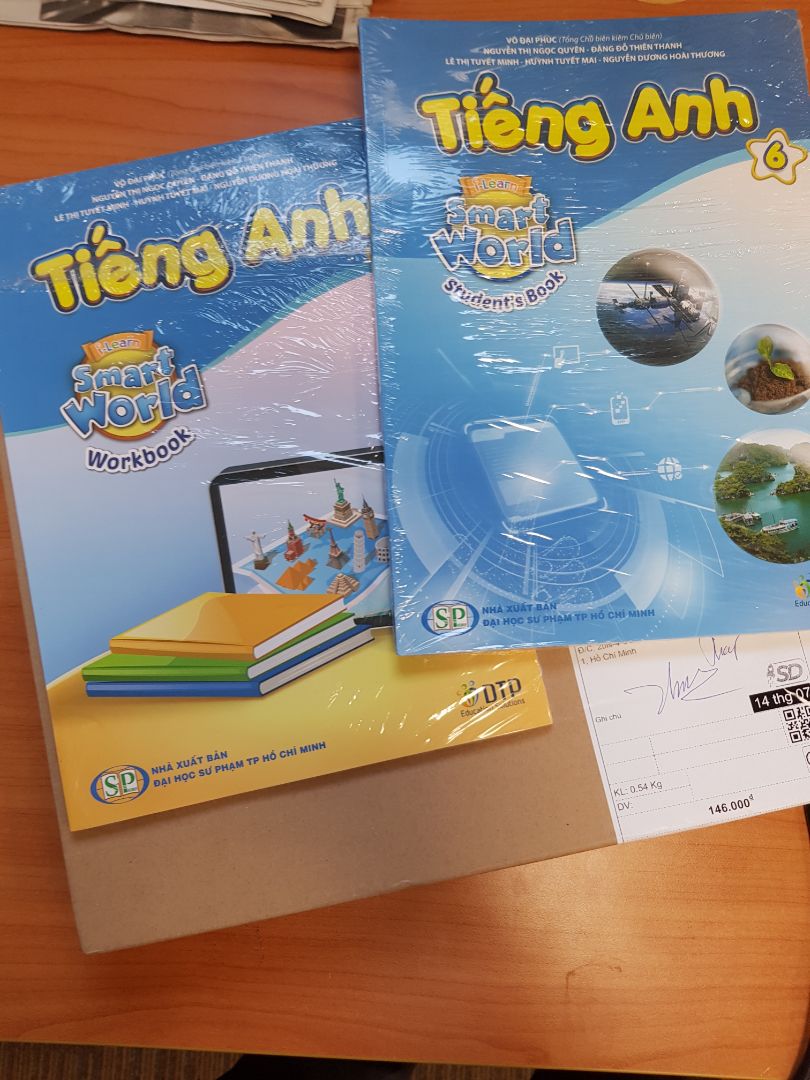 Sách mới đẹp, bao bọc cẩn thận