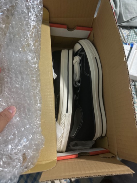 Giày đẹp chính hãng. Rất thích.