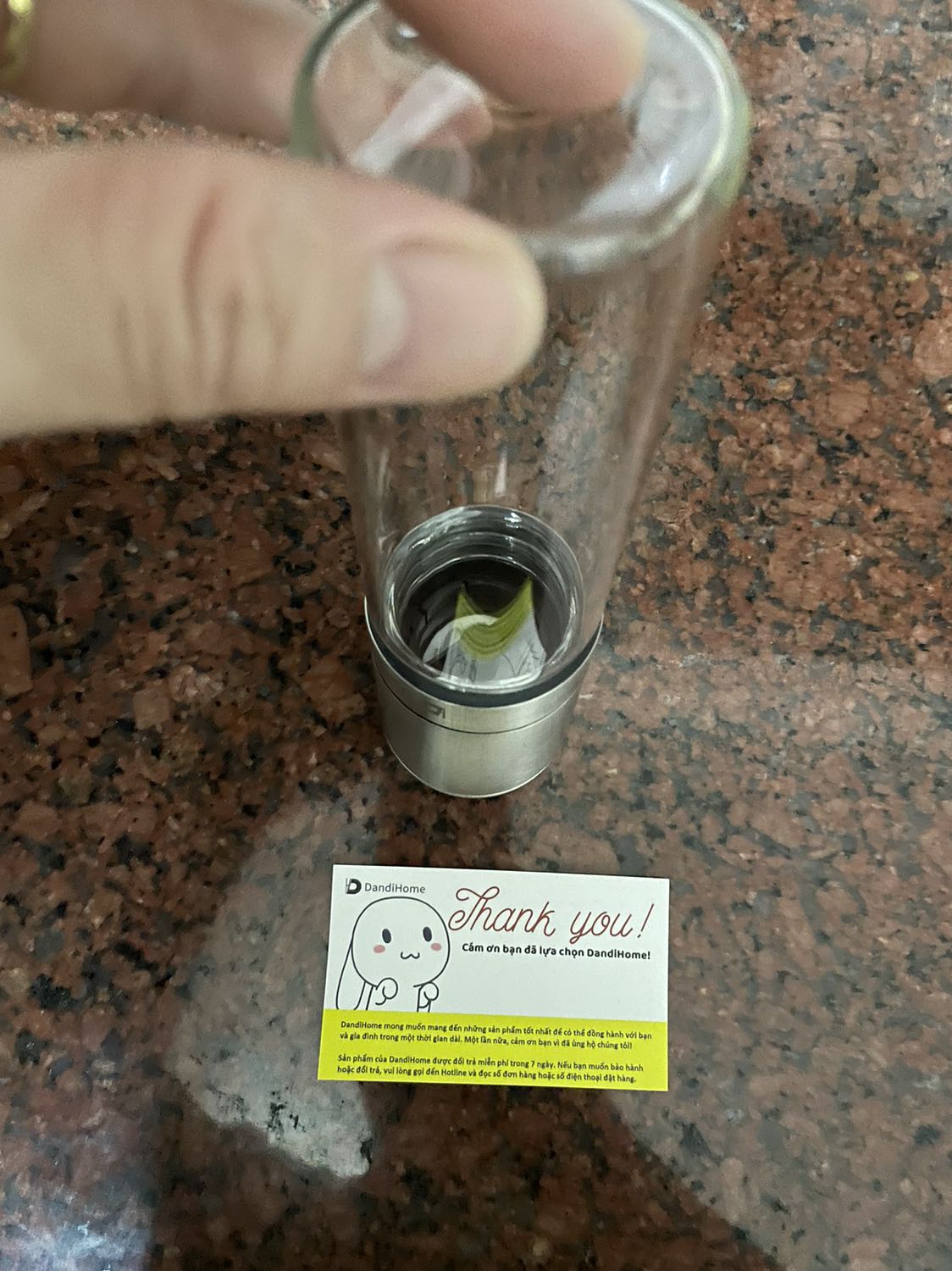 Nhìn bề ngoài đẹp, thuỷ tinh cứng cáp. Phải sử dụng thì mới biết được chất lượng nhưng ban đầu tặng shop 5 sao đã.