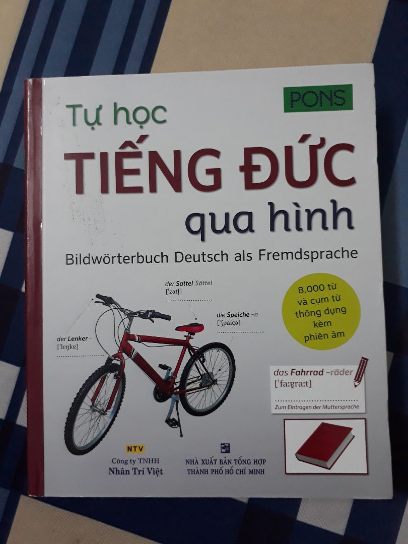 rất thích, sách nhỏ, giấy tốt từ và hình ảnh rõ ràng, tiện dùng