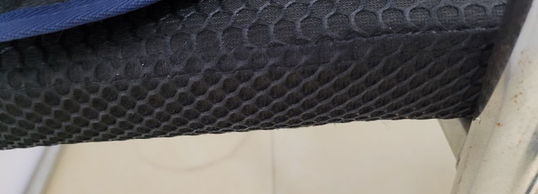 chắc chắn, tốt hơn các loại bằng kim loại trên thị trường