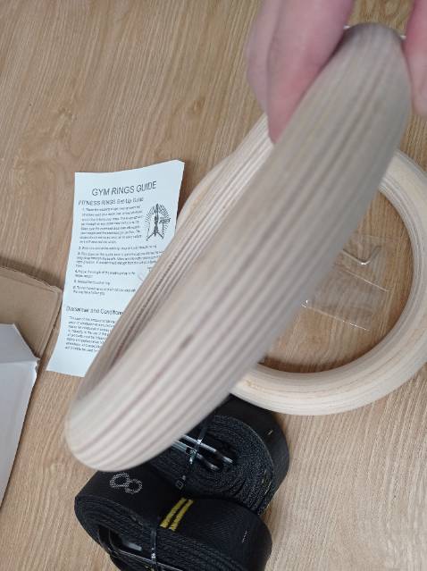 Sp đóng rất chắc chắn , hàng đủ phụ kiện nha shop ! Nhìn sp đẹp với cứng cáp lắm nha