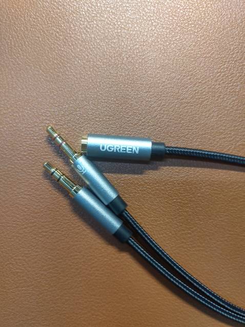 Sử dụng được cho tai nghe Sony MDR-ZX310. Âm thanh tốt, nghe rõ, không bị rè. Thoại ok, nhưng ko giữ được chức năng giảm tiếng ồn của mic Sony. Hài lòng và đáng tiền.