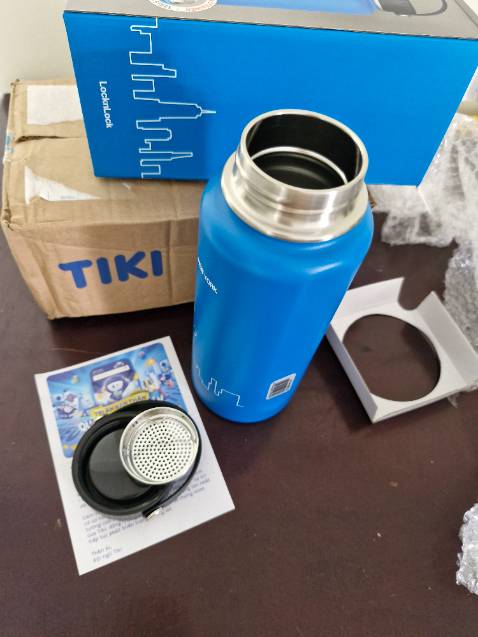 Bình rất đẹp. Hộp đóng gói có túi chống xốc nhưng vẫn bị bể, hên là cái bình ko bị trầy xước gì