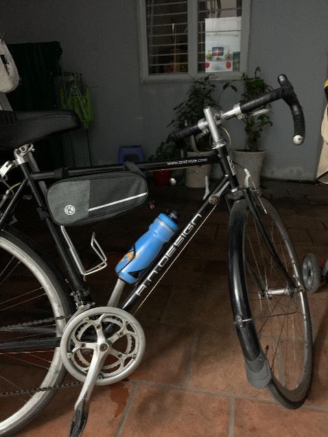 Đẹp, vừa vặn giá đỡ, giữ nhiệt tốt.