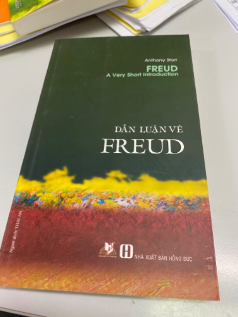 Nội dung hay. Giấy in khá. Trình bày sạch sẽ