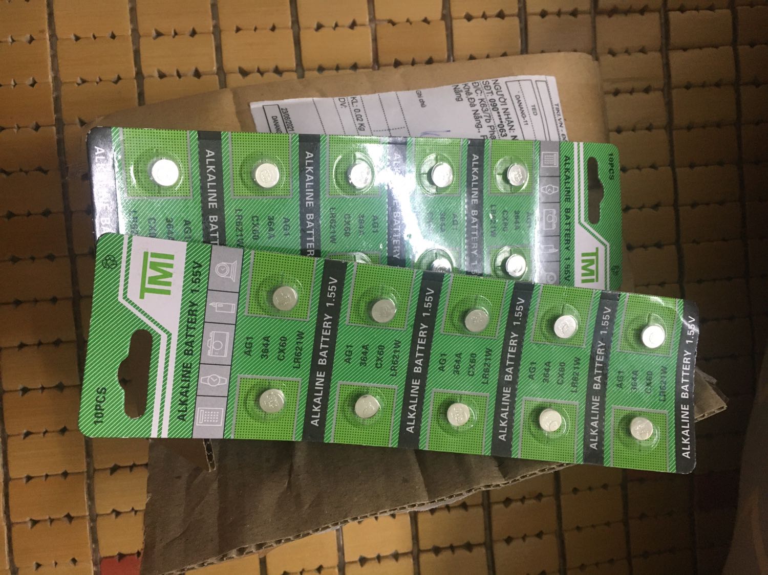 Sản phẩm giống hình,pin hãng ni lạ nên rẻ 8k/vỉ