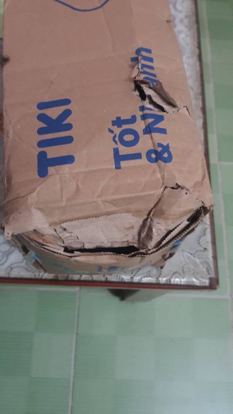Chưa nói chất lương, nhưng đóng gói hàng rất cẩu thả, hộp bị bục tùm lum, không nguyên vẹn