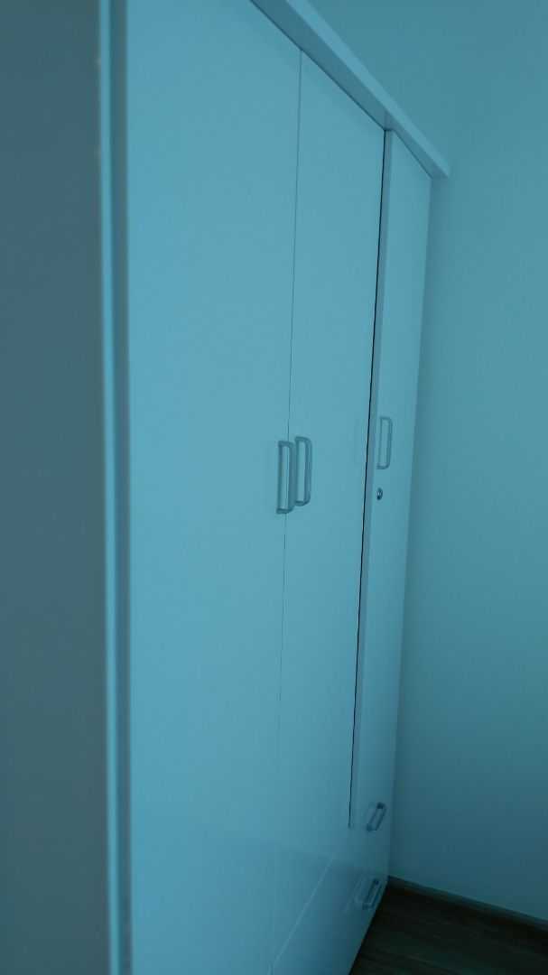 Sản phẩm đẹp, giá rẻ. Shop hỗ trợ việc giao hàng theo yêu cầu khách hàng. Hai nhân viên lắp ráp cực kỳ chuyên nghiệp. Rất hài lòng. Mọi người có thể chọn mua sản phẩm này tại shop khi cần dùng.