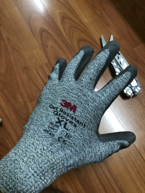 Đóng gói kĩ càng và cẩn thận. Đeo cảm giác ôm và thật tay. Nên sắm cho mình 1 đôi khi làm những công việc liên quan đến cơ khí, sửa chữa….