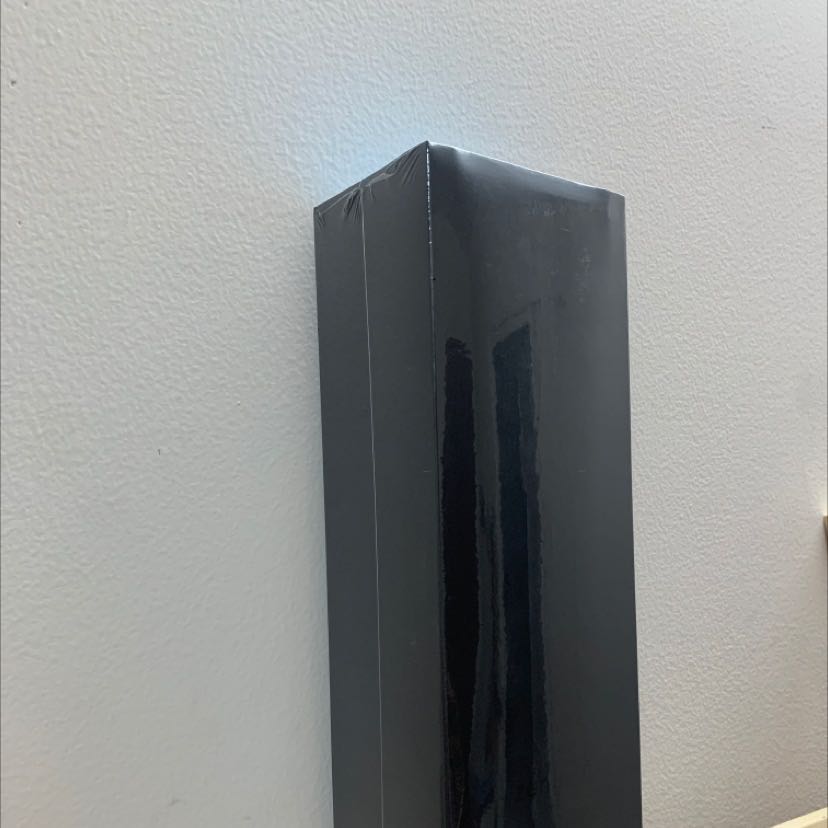 Mình mua tặng nên chưa bóc ra, nhưng bạn mình khen bàn chải đẹp, màu đen sạch mà thiết kế tinh tế. Chải sạch và giao hàng siêu nhanh! Sản phẩm Sinngapore nên nhìn đẹp và chắc chắn hơn hẳn mấy con trôi nổi khác