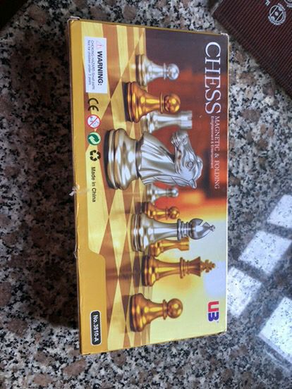 Shop tư vấn rất nhiệt tình, giao đunga hàng, k bị hôi nhựa, đẹp tốt, nên mua mn nhé.