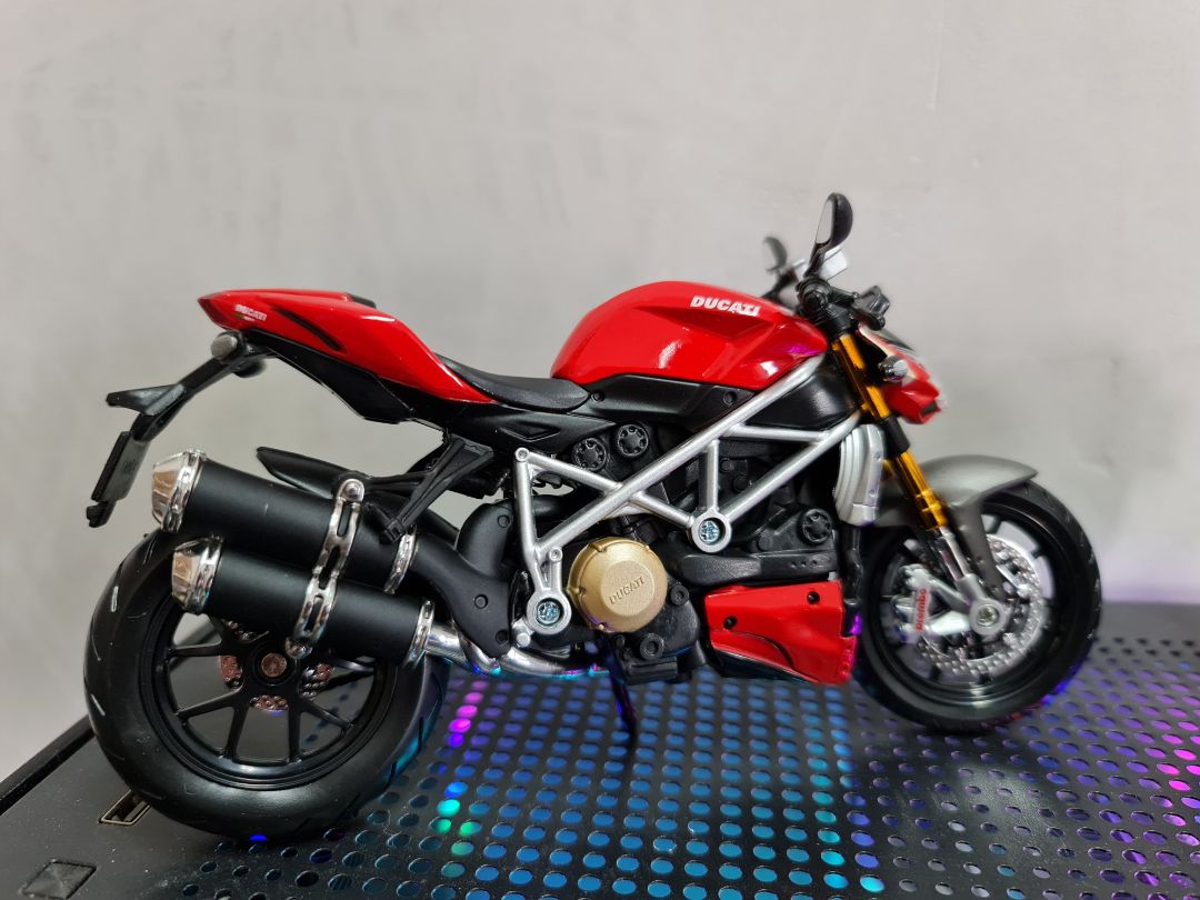 giao sai mẫu nhỉ