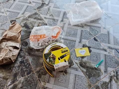 Hàng đúng như mô tả. Giao hàng nhanh. Đóng gói cẩn thận. Kèm theo cả thư cảm ơn. Độ bền phải dùng thời gian sau mới đánh giá được. Hàng đúng như mô tả. Giao hàng nhanh. Đóng gói cẩn thận. Kèm theo cả thư cảm ơn. Độ bền phải dùng thời gian sau mới đánh giá được.