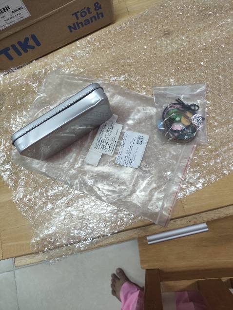 Sản phẩm như hình, độ co dãn tốt nhưng bao bì bên ngoài cũ và khá dơ